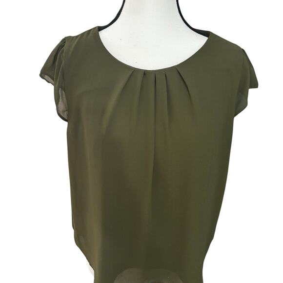 Lily White Olive Green Chiffon Blouse Women’s Large Pleated Cap Sleeve Top - Picture 2 of 8